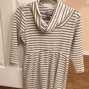 Medium maternity shirt